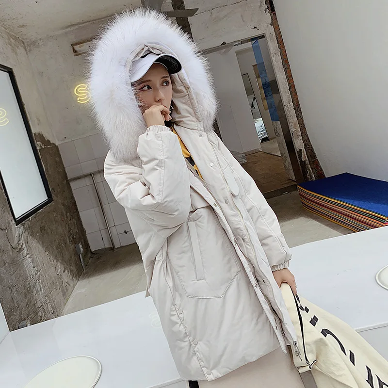 Зимние новые женские пуховые пальто большой енот мех Тяжелая вышивка рыбий узор утепленные пуховики свободная уличная одежда QY190705