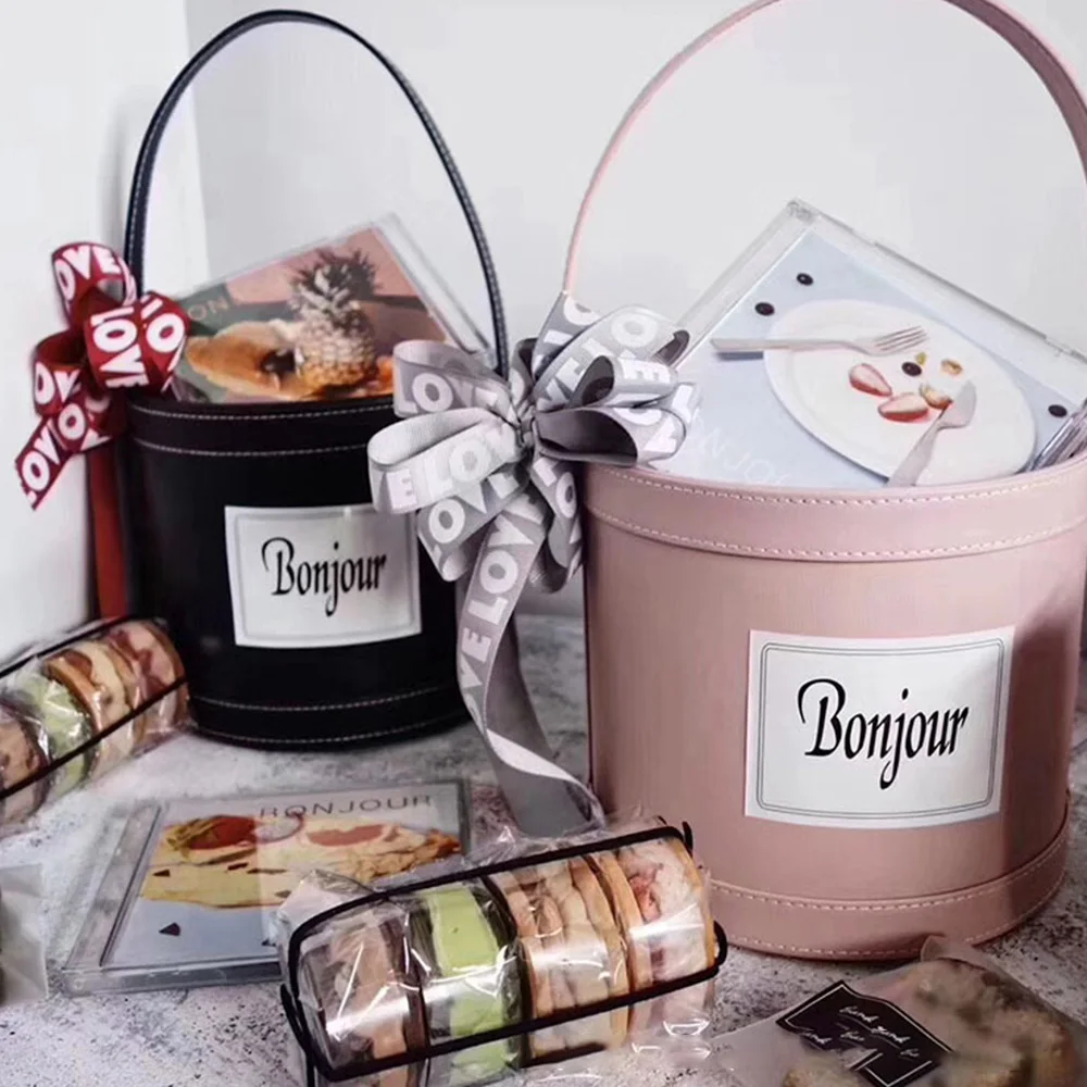 Круглого кожаного ремешка Цветок коробки творческий ручной Hug ведро вазы для роз