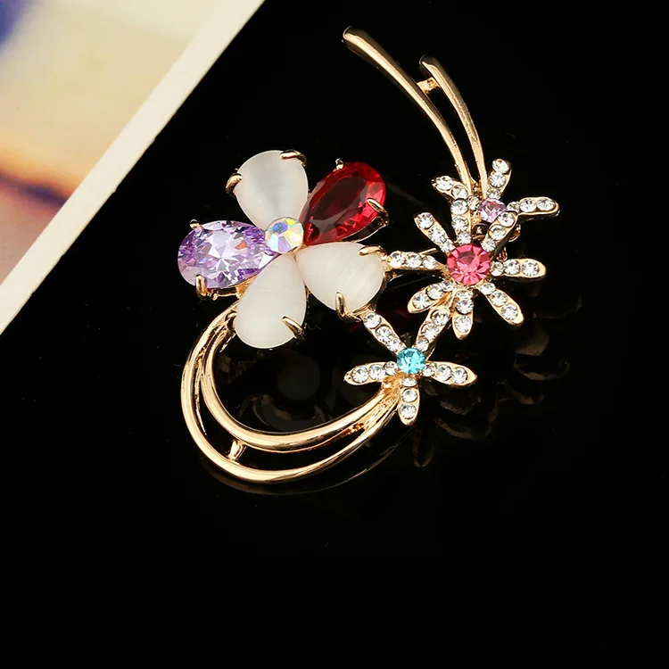 

Wedding Bride Bridesmaid Rhinestone Brooches and Pins Jewelry Crystal Flower Brooch Rhinestone Romantic