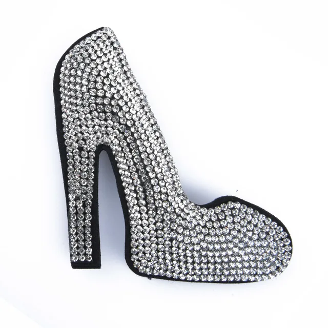 Hot Sale 1 Pcs Full Crystal Fabric Croc Shoe Charms Bling Embroidery Pink Shoes Decorations Grey Bear Clog Shoes Accessories b6035