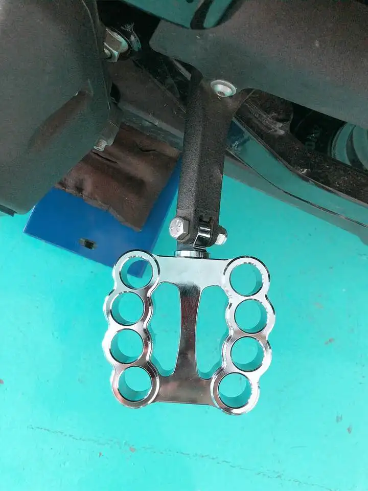 BIKINGBOY Wide Fat Rotated Control Footpegs Foot Pegs For Harley Davidson Dyna FXDF FXD FXDB FXDLS FXDX FXDC XL 883 1200 C R H