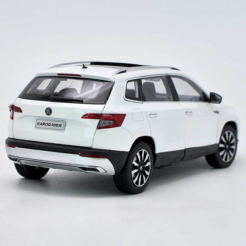 1:18 Skoda KAROQ литье под давлением Модель автомобиля игрушки Металлическая Модель автомобиля оригинальная коробка