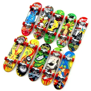 2 uds. De Finger Board Tech Truck Mini Skateboards soporte de aleación recuerdos para fiesta regalo