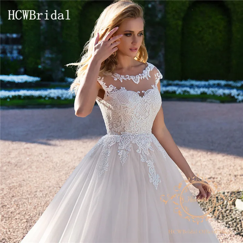 Gorgeous Lace Appliques Wedding Dresses Backless Sweep Train A Line Tulle Bride Dress High Quality Vestido De Casamento