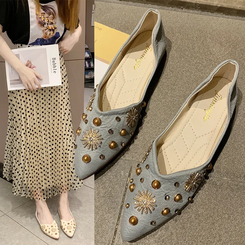 

Fashion Shoes Women's Korean-style Low-Cut Foot Covering Flat Heel Flat Flat Heel Suede Shoes Women's 2019 Summer Rivet Flat Hee