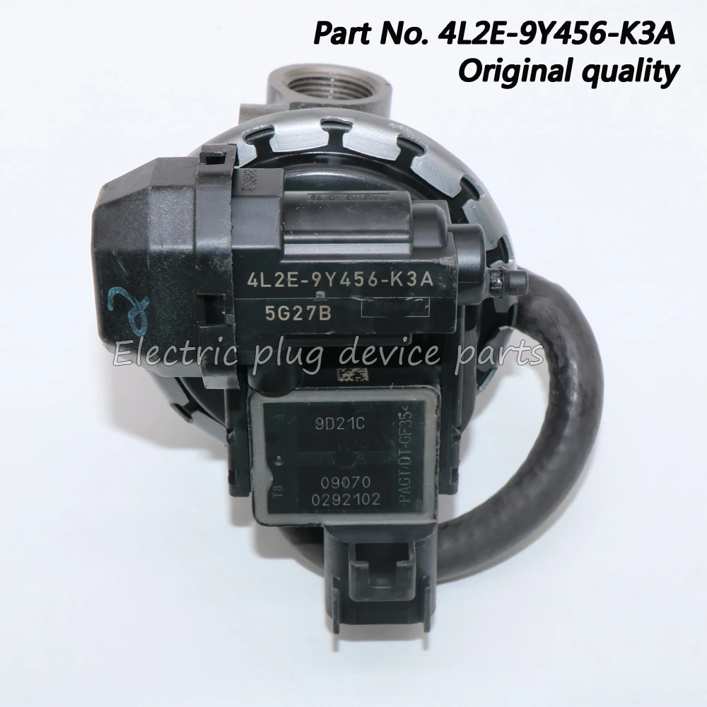 Genuine EGR Valve for Ford Explorer Sport Trac Mountaineer 04 10 4L2E