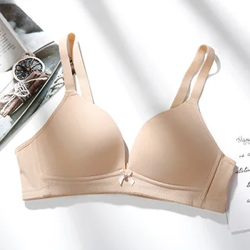 

2020 New Lingerie Comfort Gathers the Collection of the Breast Without the Rims Bra on the Concentrated Sexy Smooth Underwear