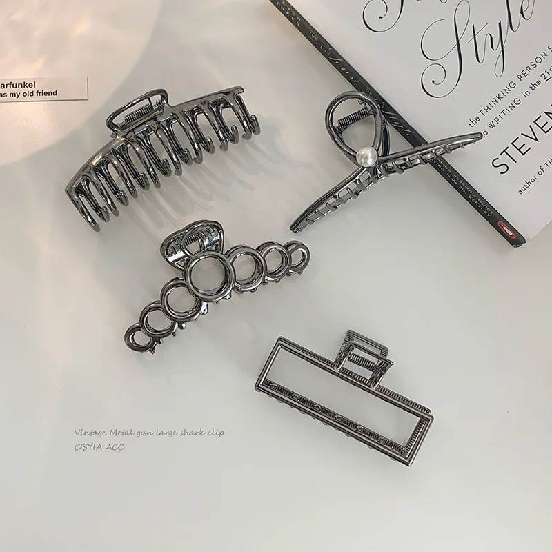 2021 NEW Metal Barrettes Women Fashion Hair Claws Gunmetal Hair Clips Hairpins Lady Hair Accessories Ornaments Crab Octoups