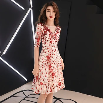 

Female Noble Bling Sequins Chinese Dress Classic Half Sleeve Cheongsam Sexy Persepective Qipao Elegant Formal Party Gown Vestido