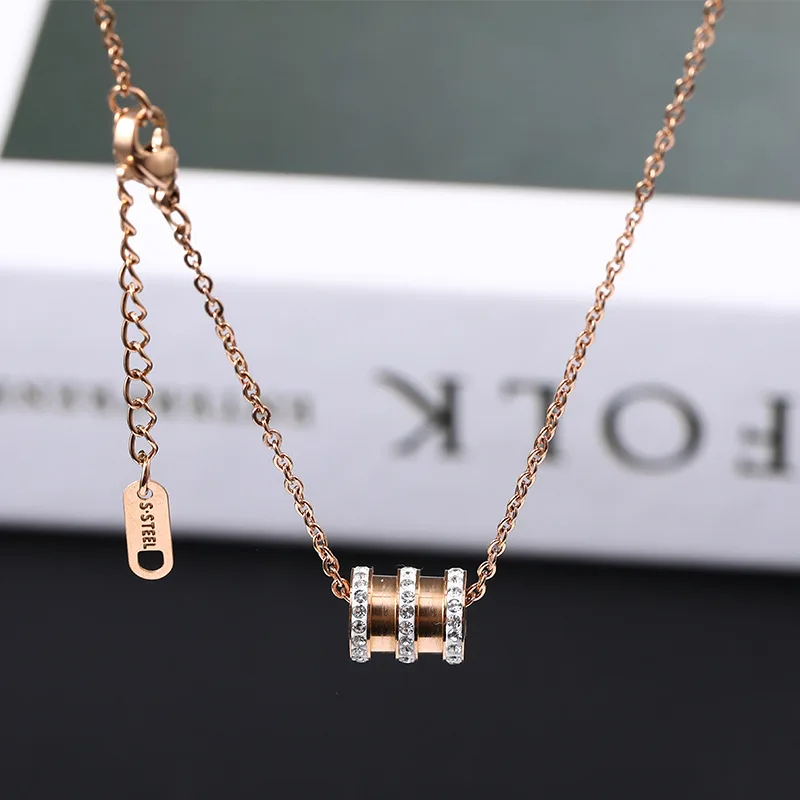 

Rose Gold Titanium Steel Necklace female clavicle chain female tremble the same type of small red book net red Pendant