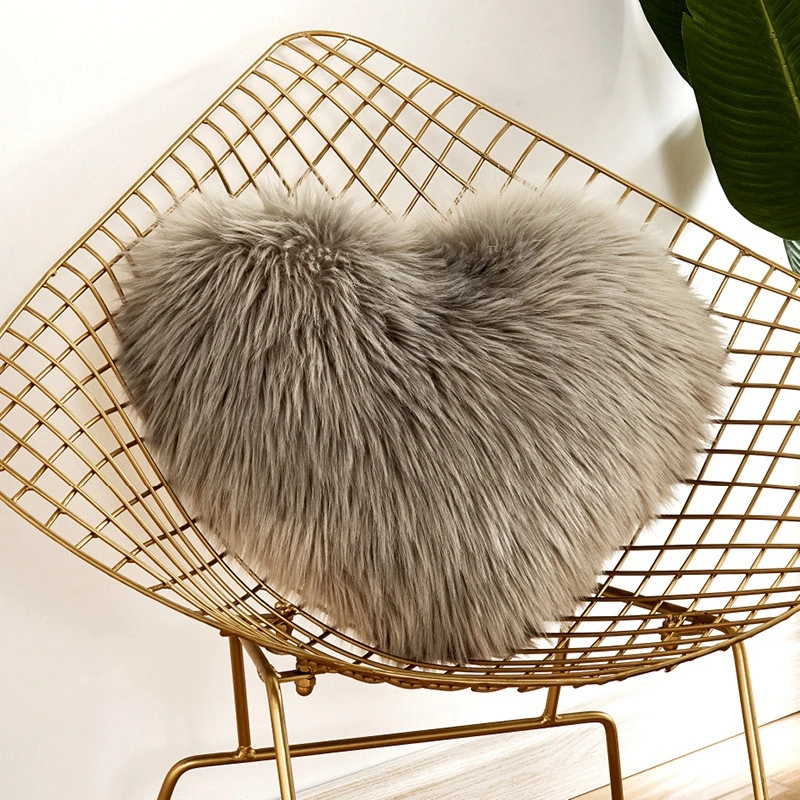 

Heart Shaped Faux Wool Cushions Colorful Sofa Soft Plush Cushion Cover Bed Pillows Case Cover Throw Pillow Home Decorative Gifts