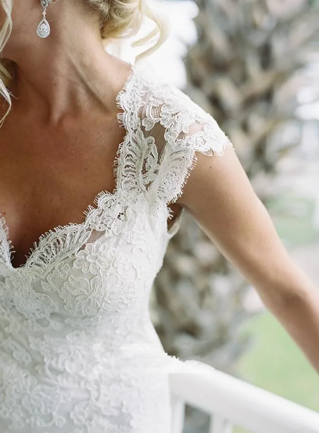 ivory-lace-mermaid-wedding-dresses-short-sleeves-v-neck-western-country-wedding-dress-with-sexy-open-back-cheap-garden-bridal-gowns-on-sale (3)_副本