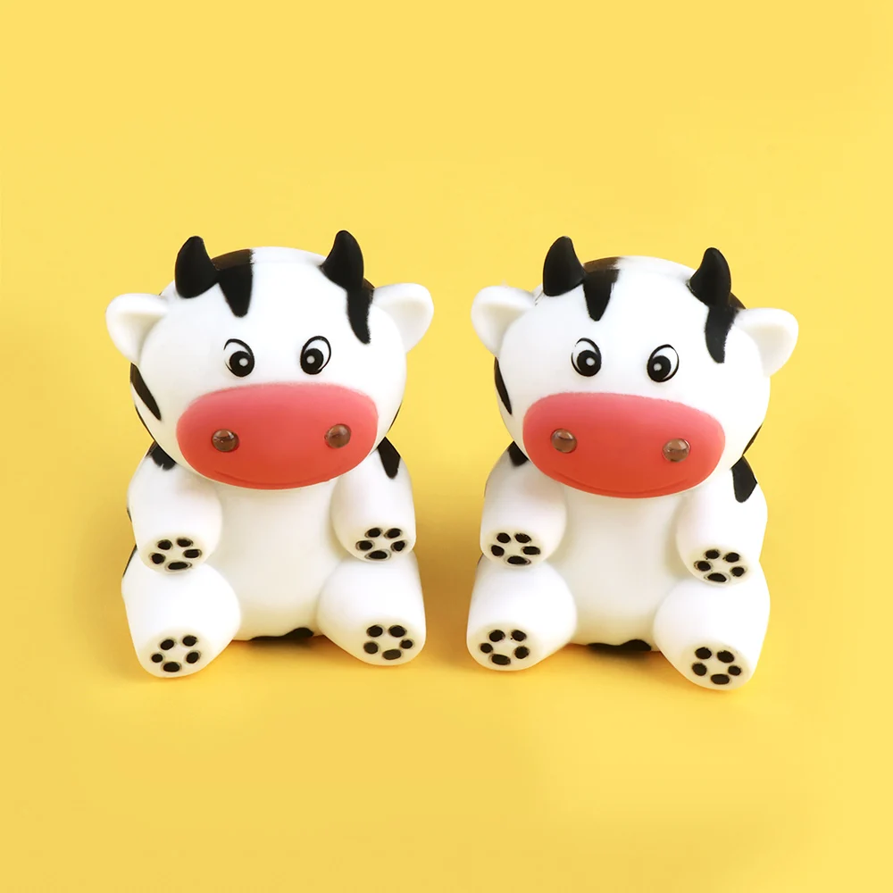 

1PC Little Cow Keyring Creative Animal LED Keychain With Sound Mini Torch Flashlight Cute Key Chain Child Toys Charms Gifts