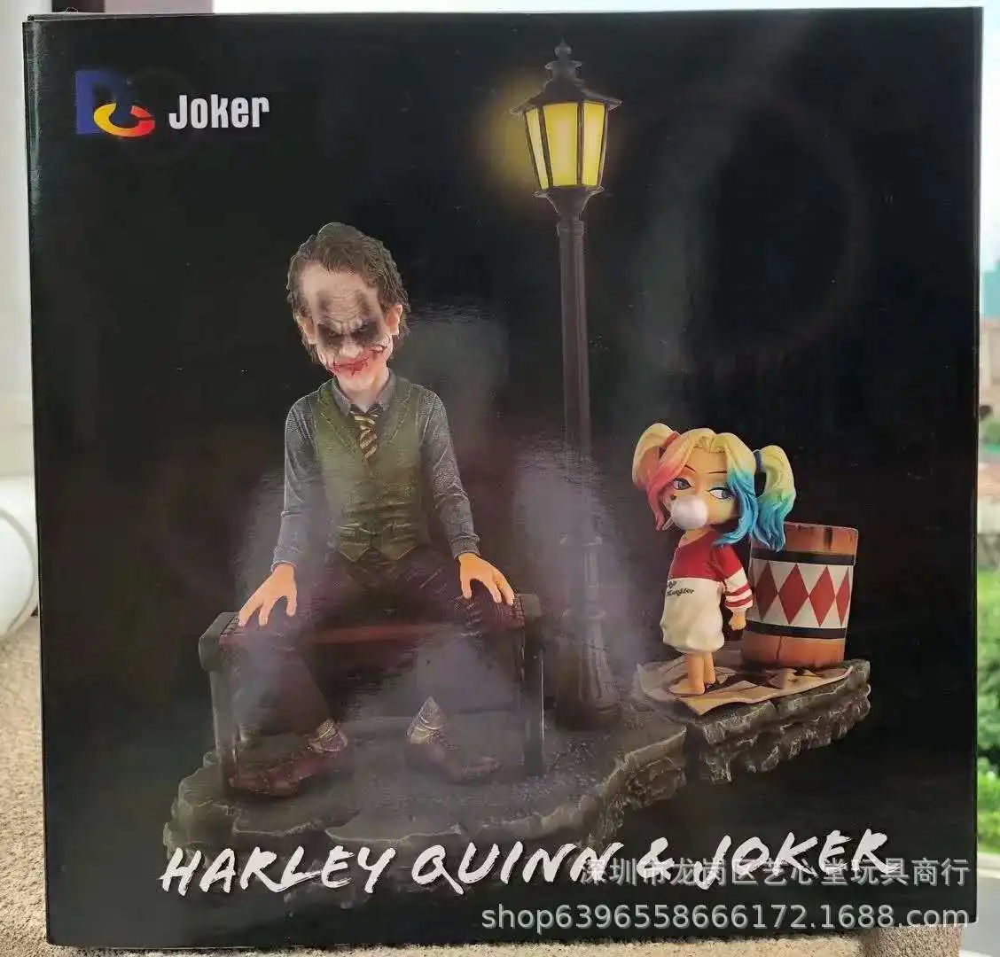 

Suicide Squad Clown Joker Baby Clown Women's Street Lamp Scene Statue Garage Kit Model