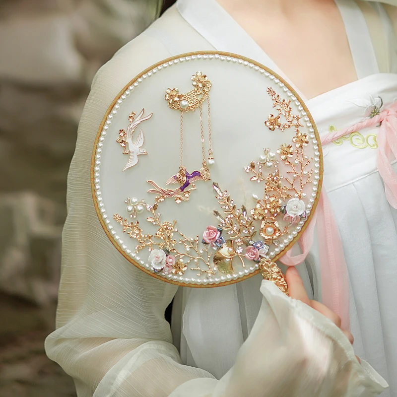 JaneVini Luxury Gold Chinese Wedding Bouquets Fan Handmade Flowers Pearls Beaded Metal Bridal Round Hand Fan Wedding Accessories