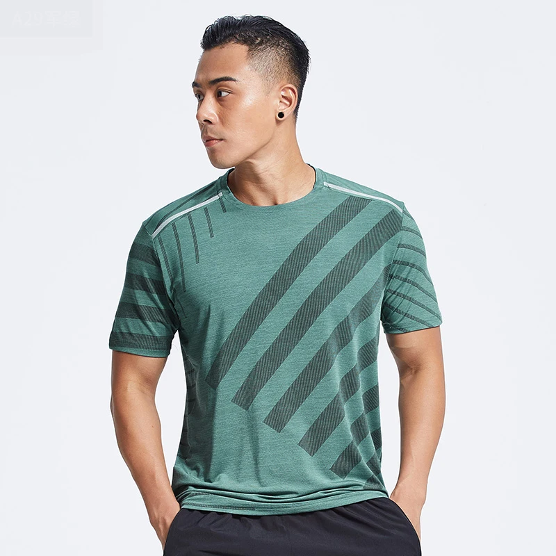 

Breathable Loose Plus Size T- shirt men's Creative Simple Round Neck Quick-drying Breathable t shirt Men's Gym Fitness Running