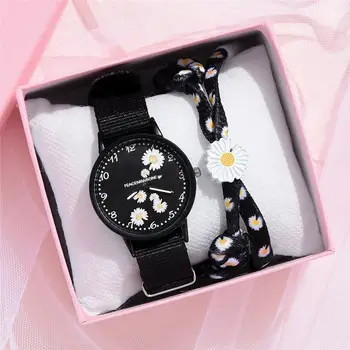 Small Daisy Wrist Watch Women Fashion Nylon Strap Dress Quartz Watch Simple Wild Girlfriends Couple Watch Birthday Gift Women 1