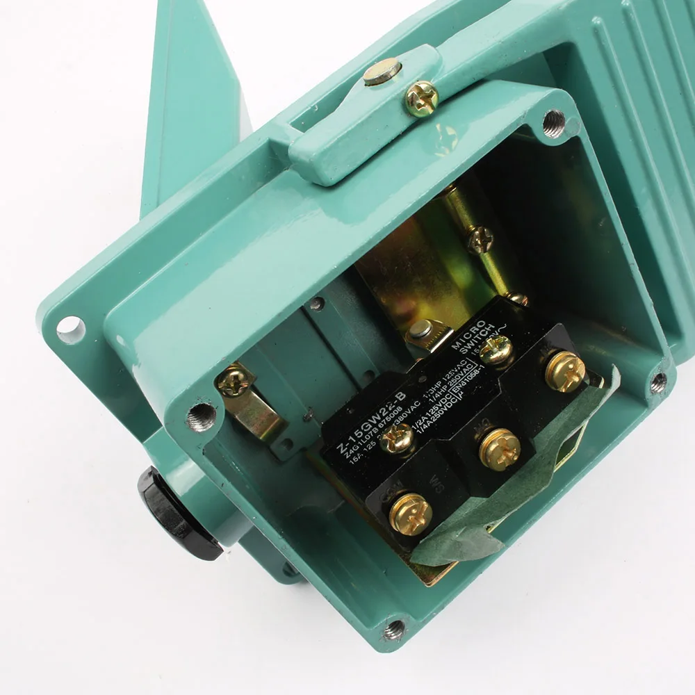 TFS-402 Педальный переключатель 15A AC 380V AC 250V 50HZ