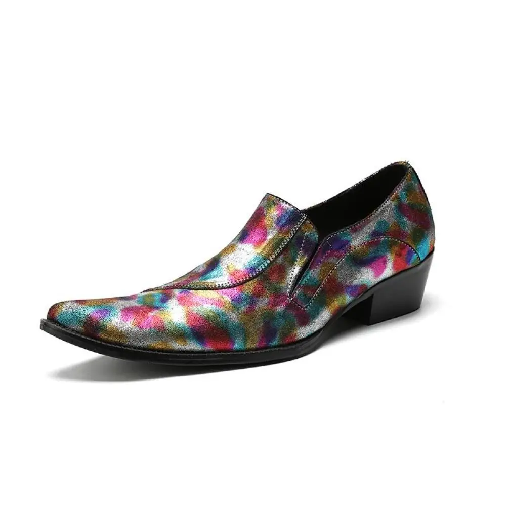 

Корейские личные мужские повседневные кожаные туфли с вышивкой популярных цветов в британском стиле с новым острым носком для выступления на сцене