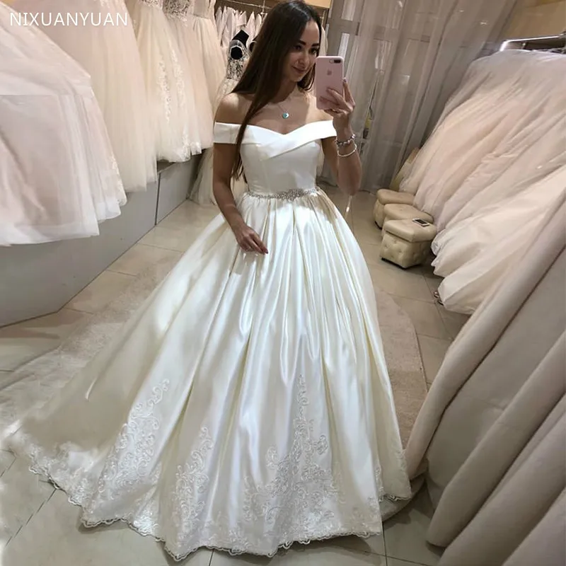 

Princess Ball Gown Wedding Dress Off Shoulder White Ivory Robe De Maria 2020 Beaded Belt Appliques Vestido De Noiva Sweep Train