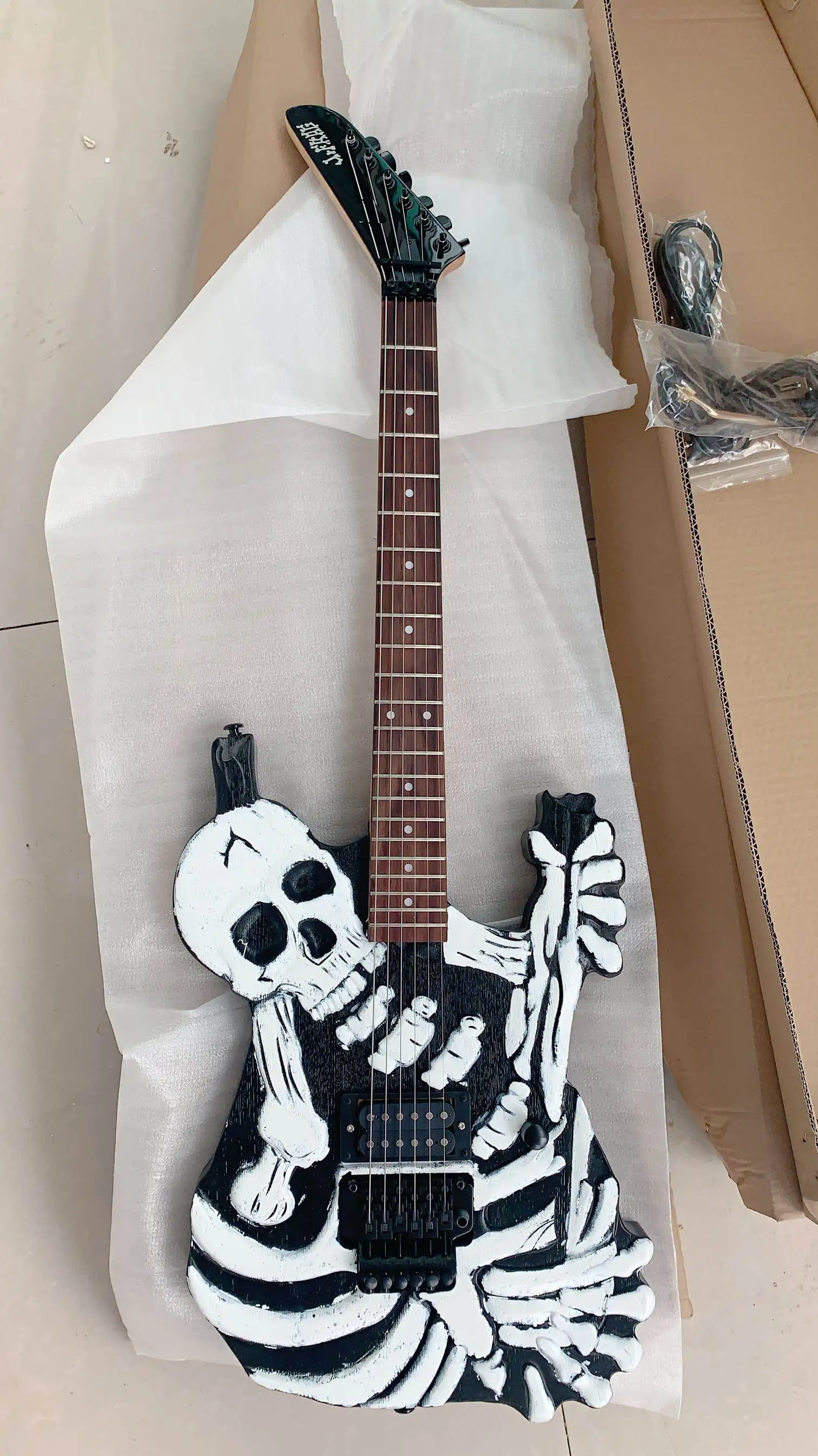 Новое поступление бесплатная доставка электрическая гитара Espmodel фирменная