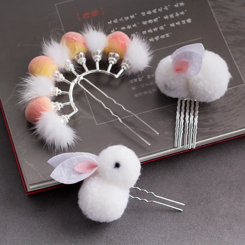 

Ancient style Hanfu plush peach row rabbit hairpin furry hairpin hair ball hair accessories super fairy costume row hairpin