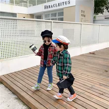 Осенне-зимние хлопковые блузки для малышей новая Корейская рубашка в клетку для мальчиков и девочек, детская рубашка с длинными рукавами для мальчиков 1-6 лет