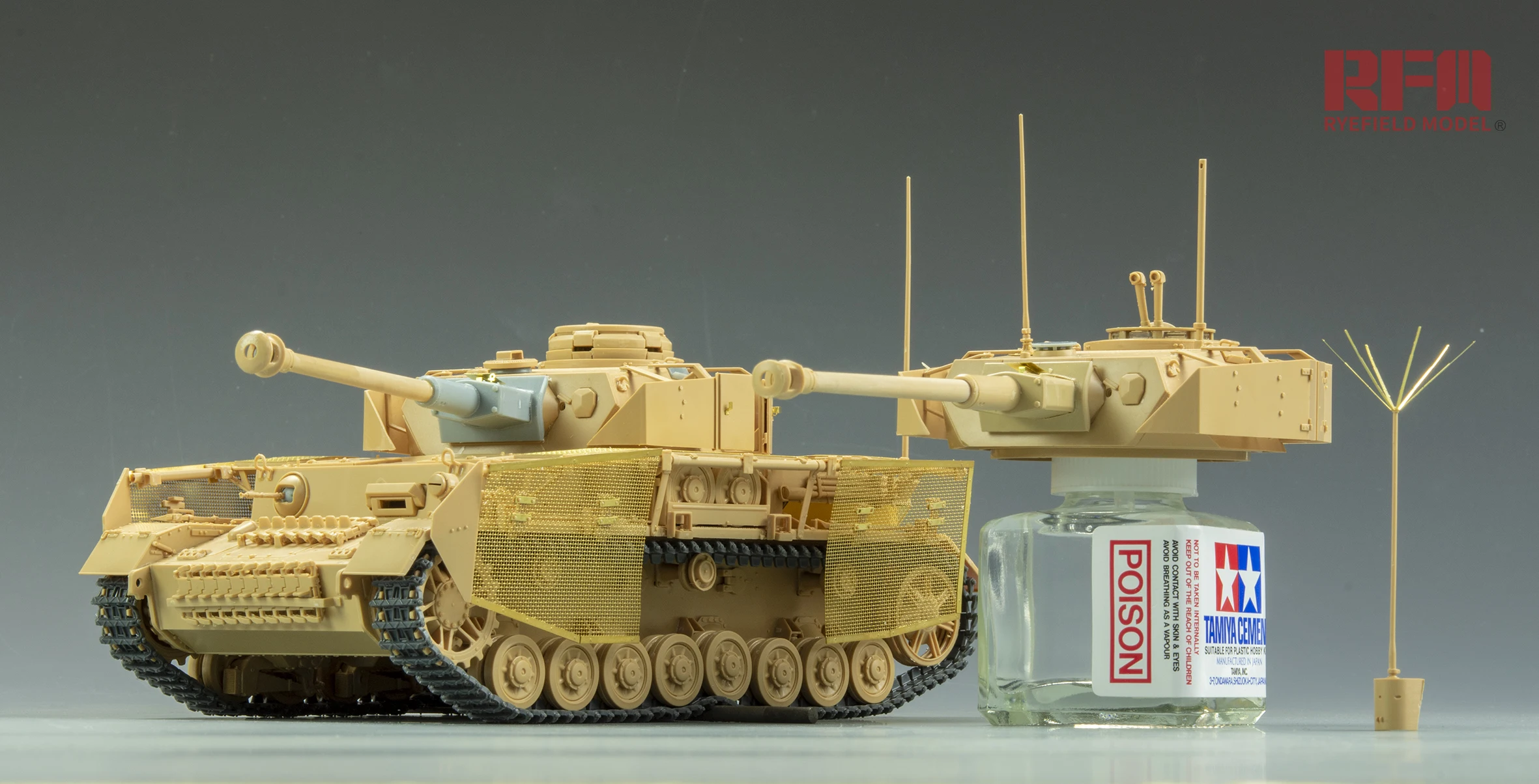 Ржаное поле модель RFM RM-5033 1/35 масштаб Pz. Kpfw. IV Ausf. J позднее производство w/работоспособный трек звенья пластиковая модель строительный комплект