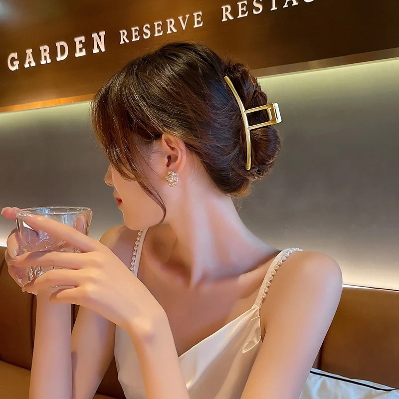 European and American Clip Headdress Hairpin Back Of The Head Clip Female 2021 New Summer Metal Shark Clip Hairpin For Woman - Image 4