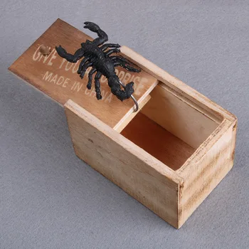 

Tricky toys startle whole man spoof bug box tricky spider box scary horror