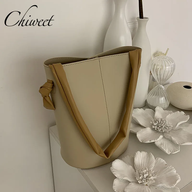 

Brand Large Casual Shoulder Bags Thick Rope Strap Bucket Bag Designer Leather Handbags Luxury Women Simple Composite Bag 2 Set
