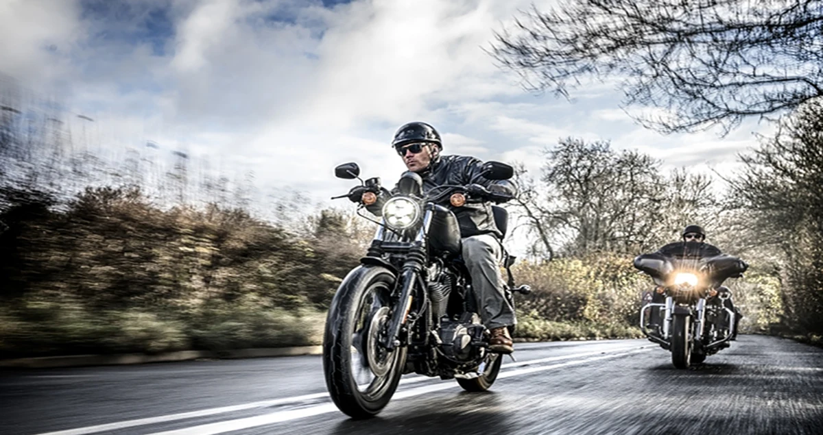Verstellbare Scheinwerfer halterung Motorrad Scheinwerfer halter Riser für  Harley Dyna Softail Street Bob 2018-up Road King 2014-up - AliExpress