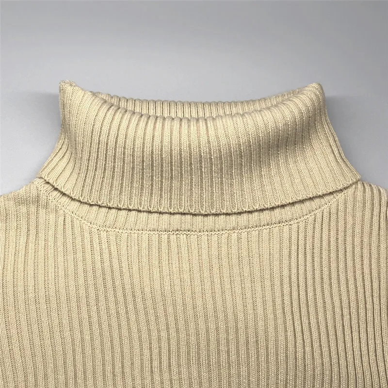 11667843653_1076514936