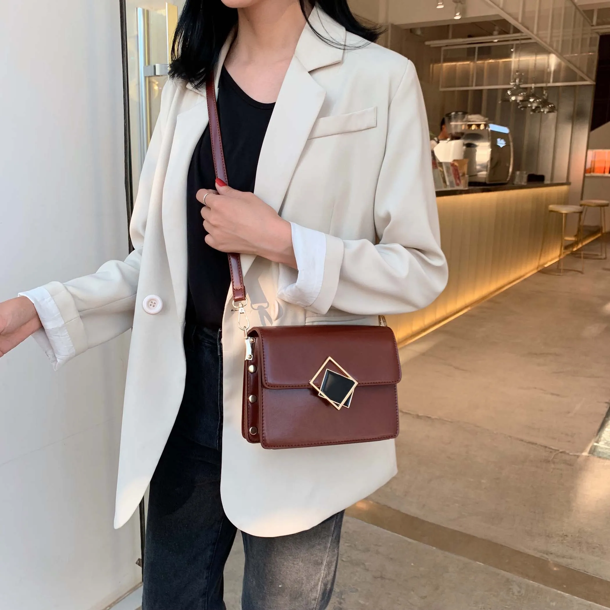 Goede Effen Kleur PU Lederen Kleine Crossbody Tassen Voor Vrouwen 2019 Schouder Tas Dame Designer Lock Handtassen en Portemonnees