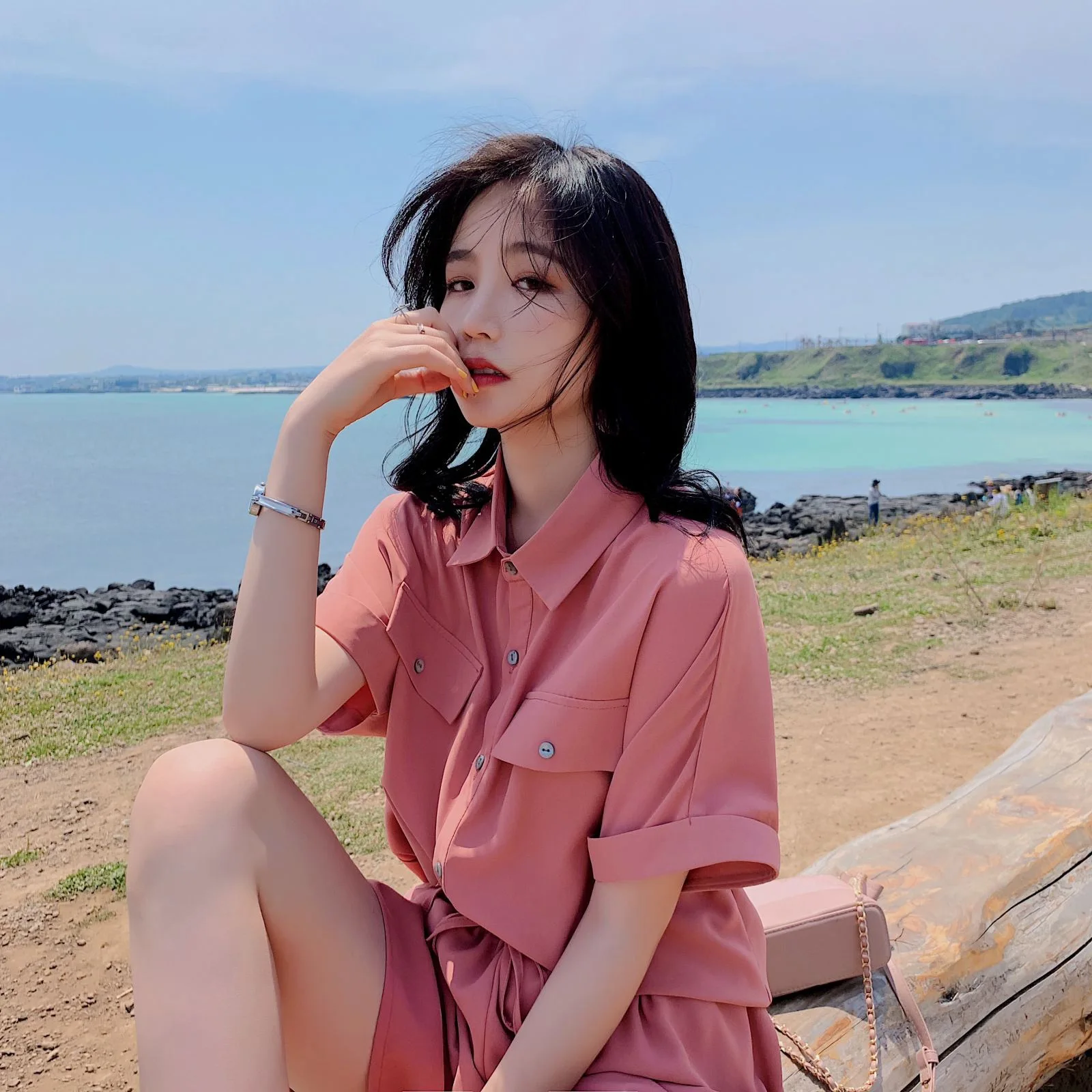 

Photo Shoot INS Sweet Shell Button Green Fold-down Collar Single Breasted Short-sleeved Shirt High-waisted Short Loose Pants WOM
