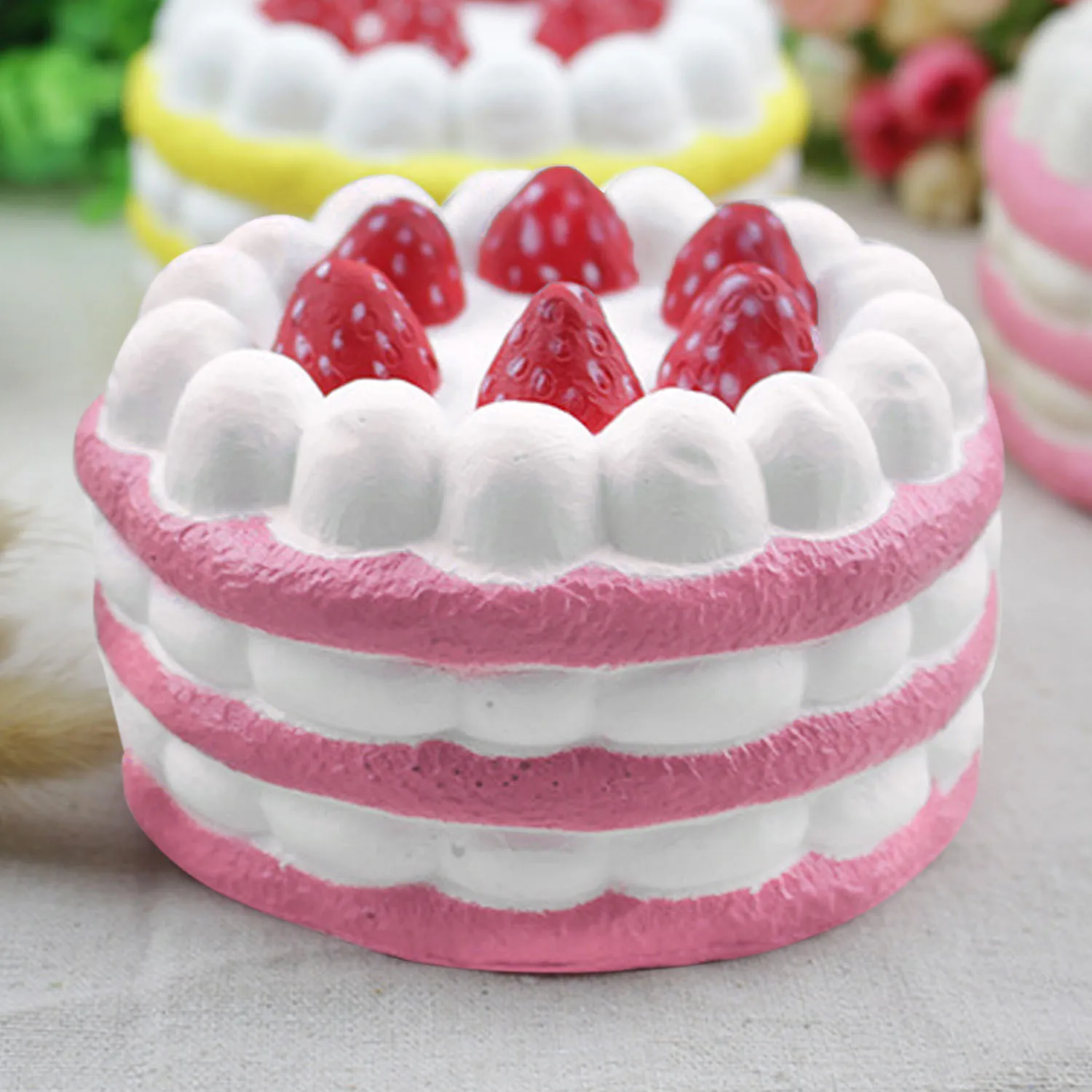 Besegad Kawaii Большой большой клубничный торт хлеб мороженое сжимаемое сжимающее