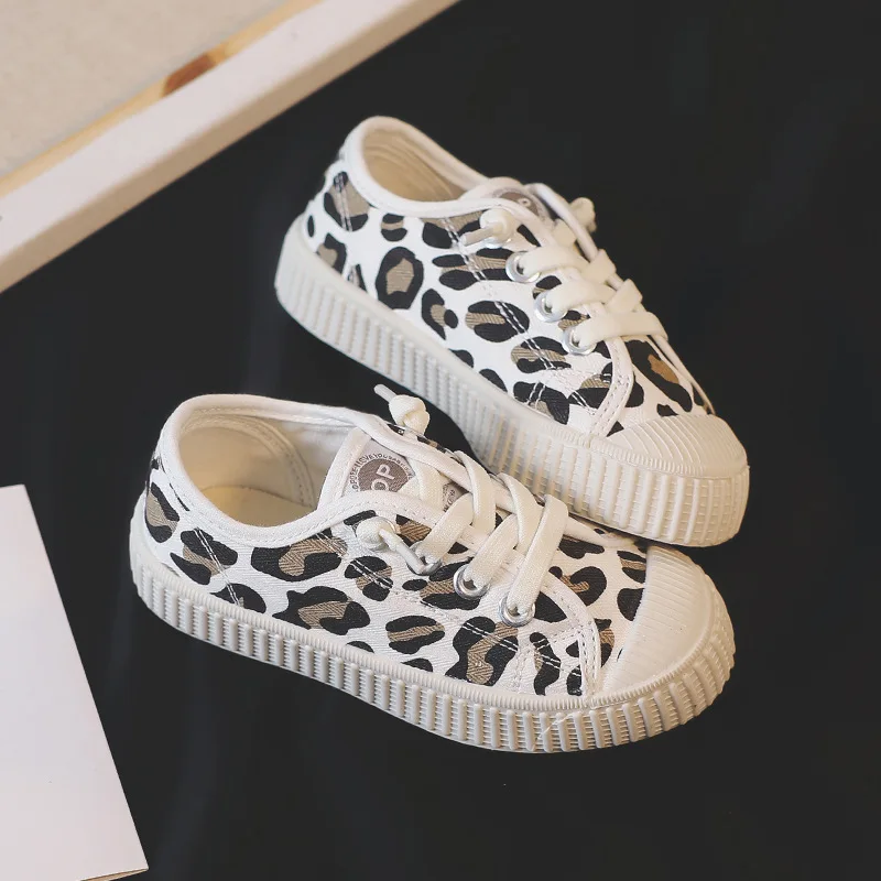 autumn new children's canvas shoes; boys biscuit shoes; girls shoes; Korean baby shoes; small children's shoes