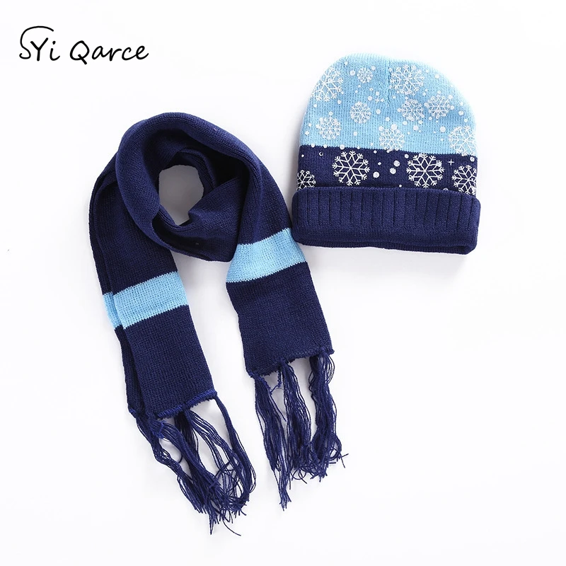 SYi Qarce Christmas Snowflake Child Hat Scarf Two-Piece Set Warm Knitted with Skullies Beanies for Boy's Girl's Gift |