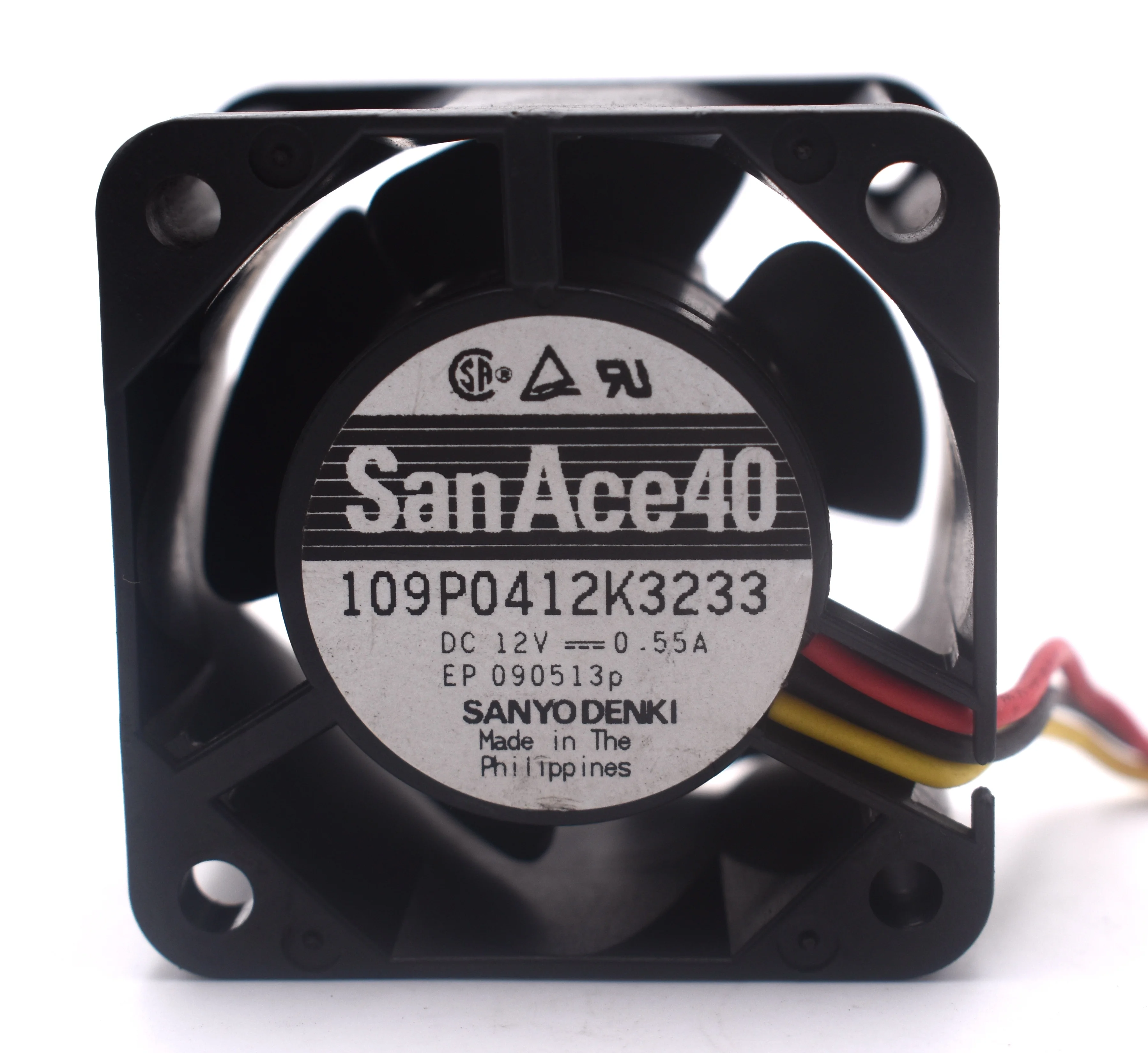 

Sanyo Denki 109P0412K3233 DC 12V 0.55A 40x40x28mm 3-проводной Вентилятор охлаждения сервера