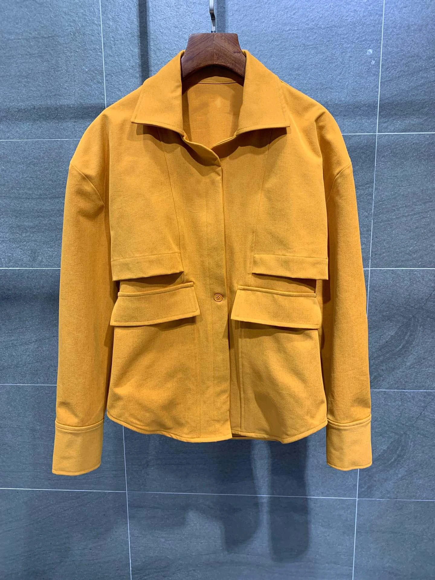 

2019 new ladies high quality fashion long sleeve lapels solid color waist jacket 0902