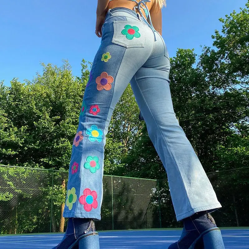 Women's Sweet Flower Micro Flare Jeans Streetwear Cute Patchwork Loose Denim Pants Ladies Casual Floral Jeans Trousers fashion casual whitish blue jeans women high waist micro flare trousers female office commuter denim pants slim trend streetwear