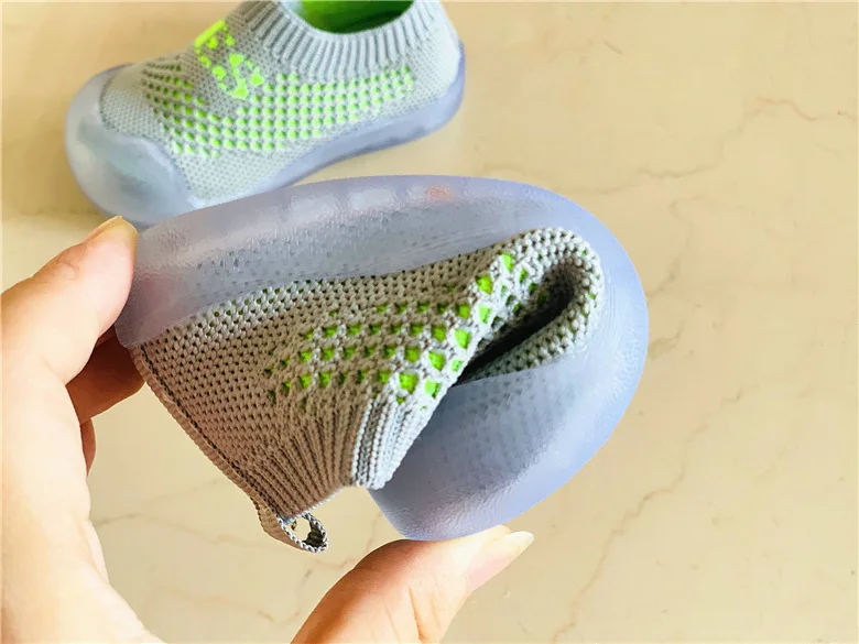 11592405945_1016882337