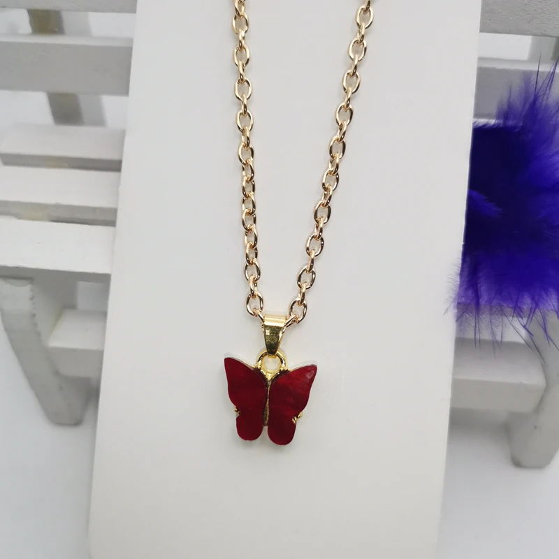

2020 Women's Cute Butterfly Pendant Necklace Cocktail Party Statement Necklace Street Style Korean Fashion Necklace Jewelry Gift