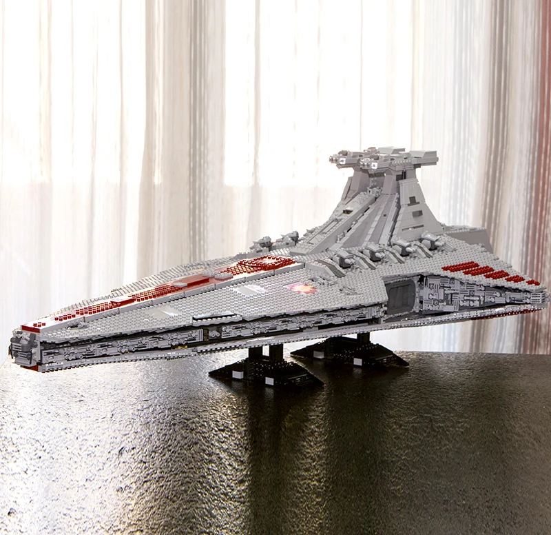

05077 6125pcs Star UCS series Venator Class Star Destroyer ST04 Building Blocks Bricks Children's educational toy gift