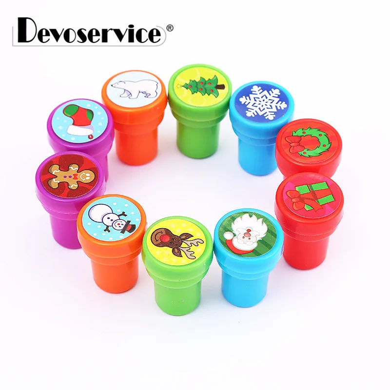 10pcs/box 2019 Christmas Pattern Seal Set Student Painting Supplies Plastic Children's Toy Seal Cartoon Painting Stationery Seal