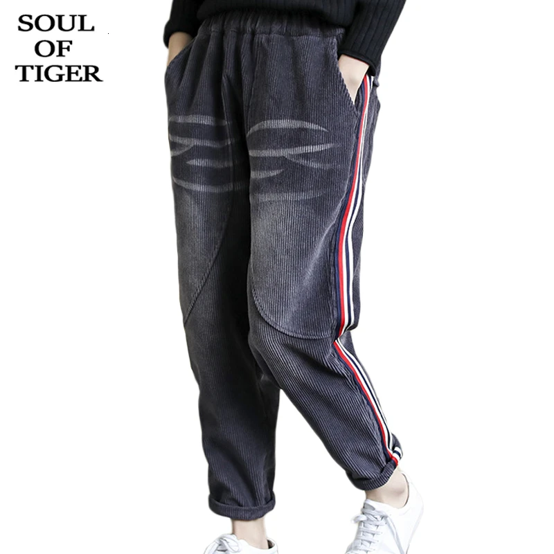 SOUL OF TIGER/Зимние Модные брюки; толстые корейские женские повседневные вельветовые эластичные брюки в полоску; женские штаны-шаровары размера плюс