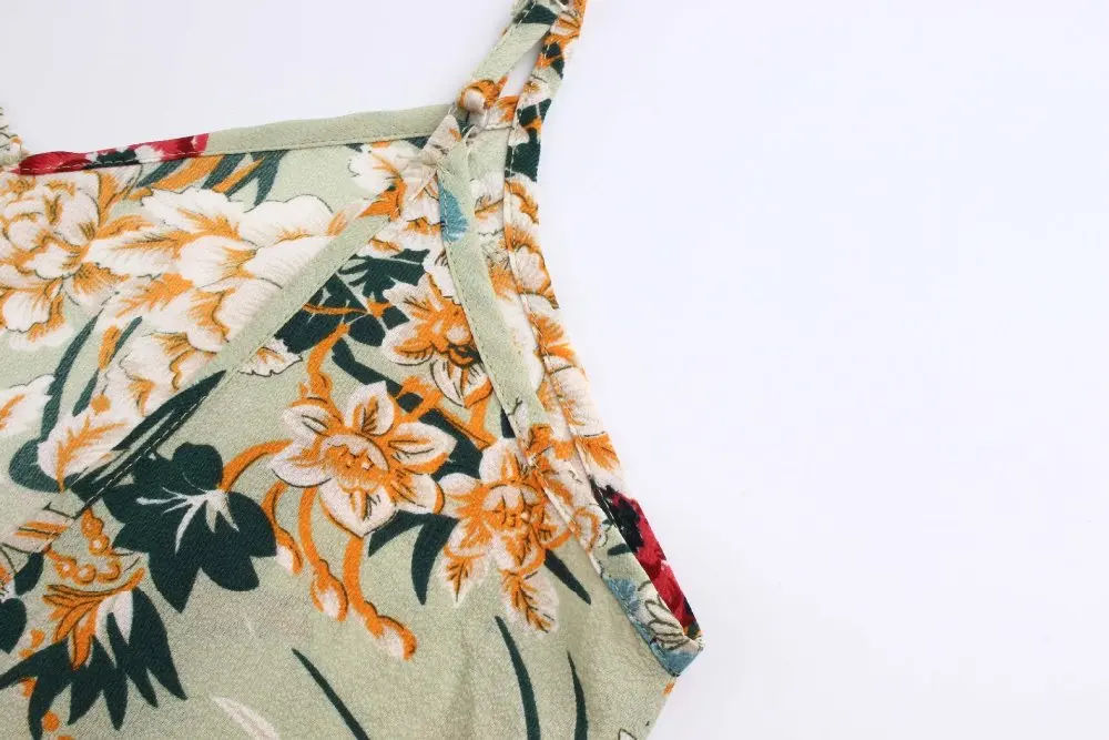 8921410876_1826084151