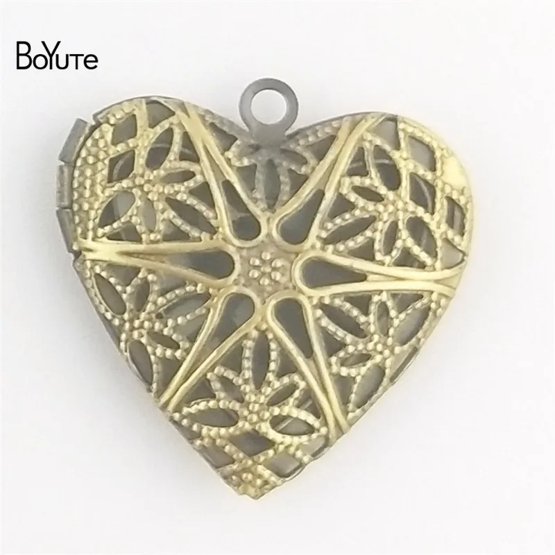 BoYuTe 10Pcs 26MM Filigree Heart Photo Locket Metal Brass Locket Jewelry Pendant (6)
