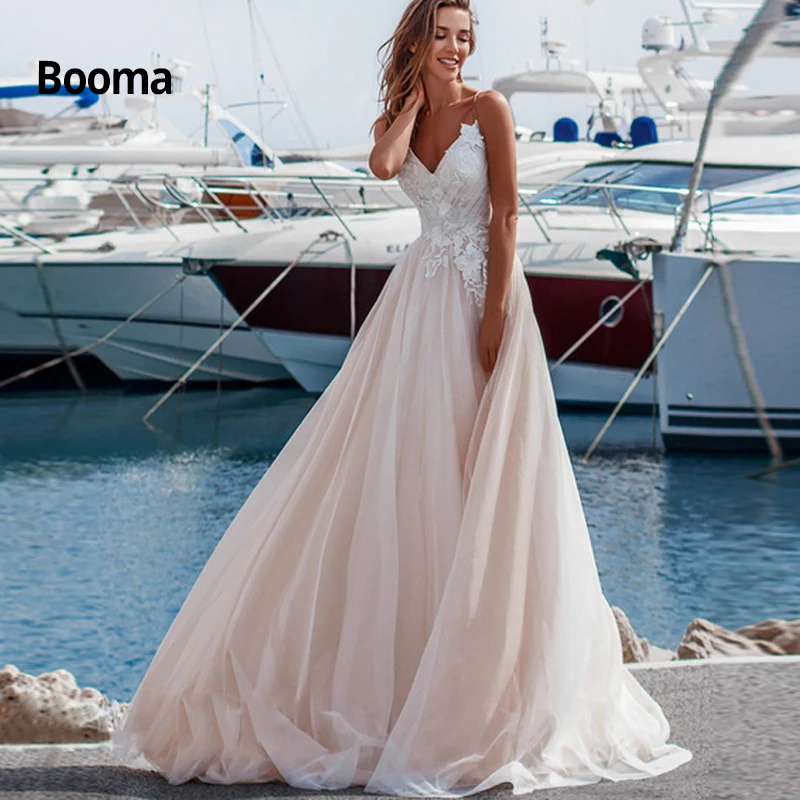 

Booma Spaghetti Strap Beach Boho Wedding Dress Lace Appliqued A-line Wedding Gowns V-neck Bride Dress Backless Vestido De Noiva