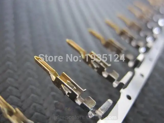 5557 gold plated male terminal